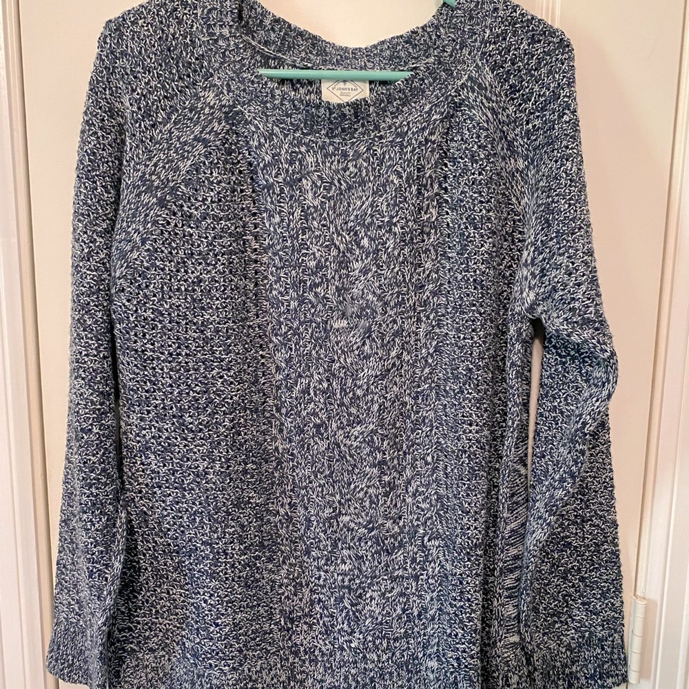 St. John’s Bay Navy Blue/White Cable Knit Sweater